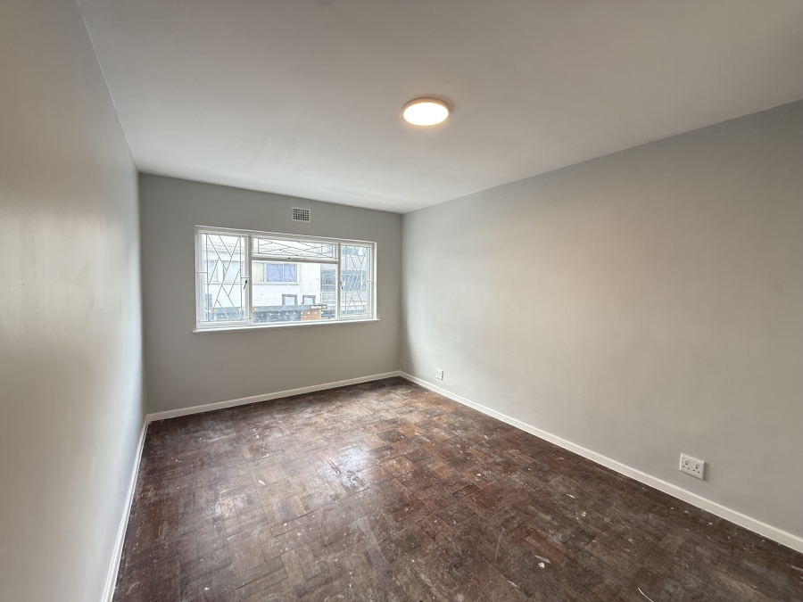 To Let 1 Bedroom Property for Rent in Sea Point Western Cape